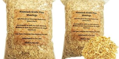 Premium Pine Bedding: Dust-Free, Soft, All-Natural Shavings for Small Animals (4 Quart)
